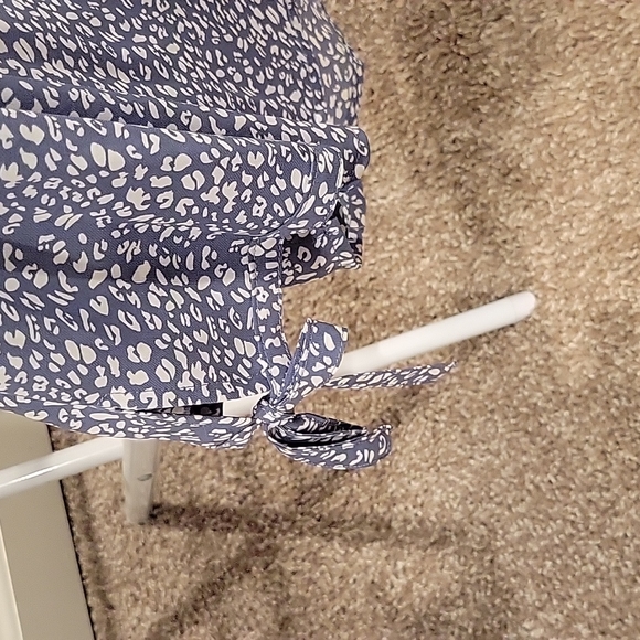 Blouse - Picture 2 of 2